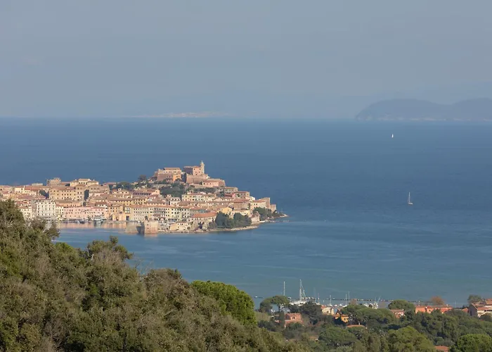 By Elbasummer * Portoferraio